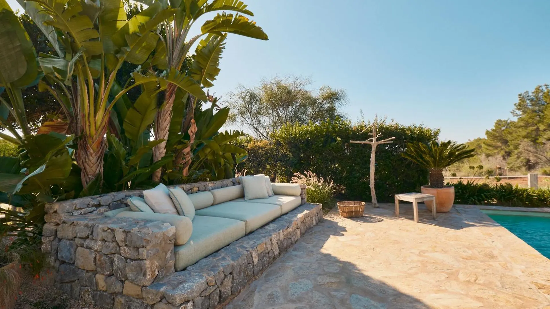 Отель The Guardian House Santa Gertrudis