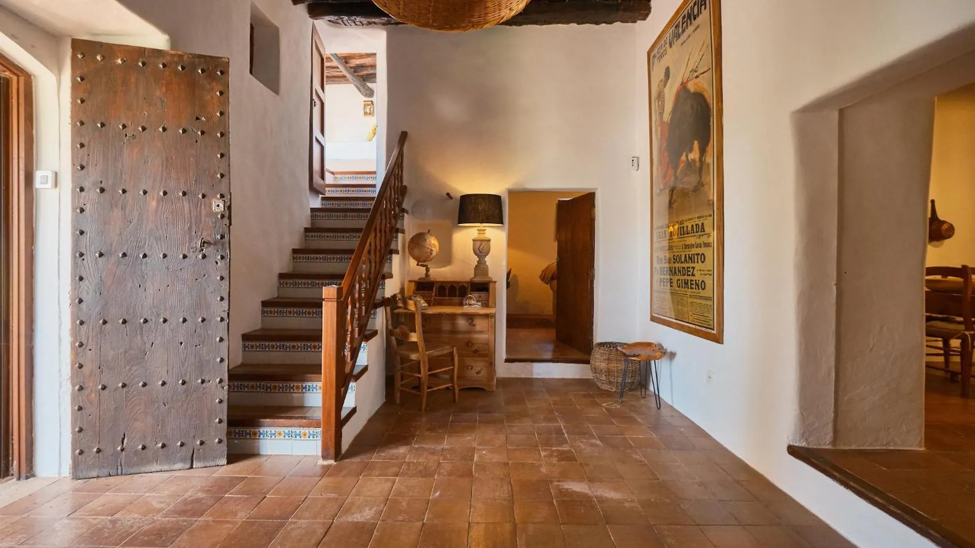 Отель The Guardian House Santa Gertrudis  Гостевой дом Santa Gertrudis (Ibiza)